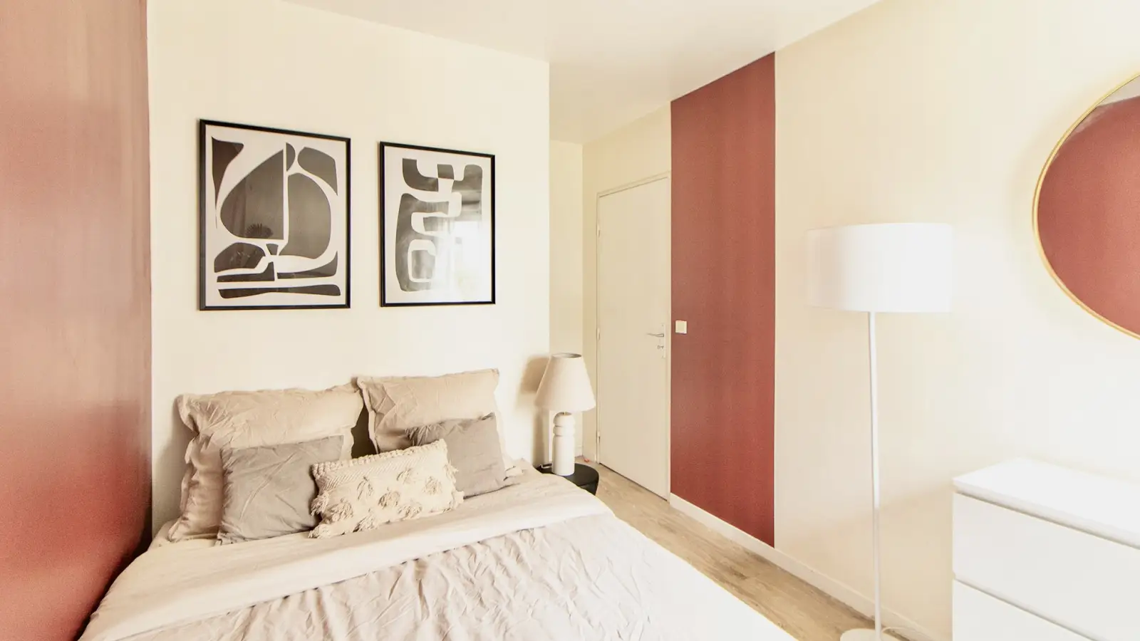 Bedroom 4 - Room in a shared 5-bedroom apartment for rent in Suresnes, all bills included. - Gallery - 8