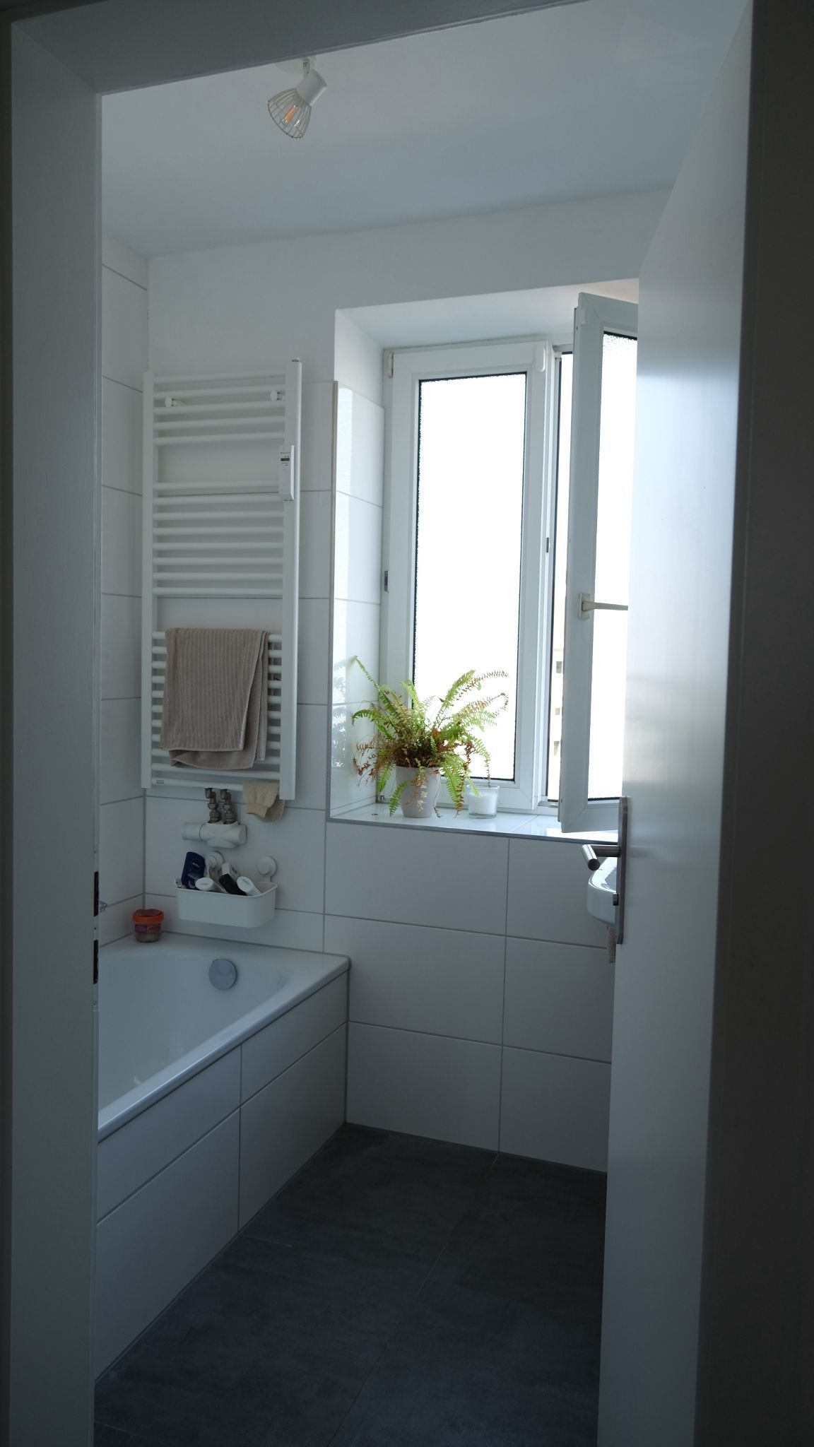 Stylish Furnished Apartment – Fixed-Term Rental For 10 Months - 3