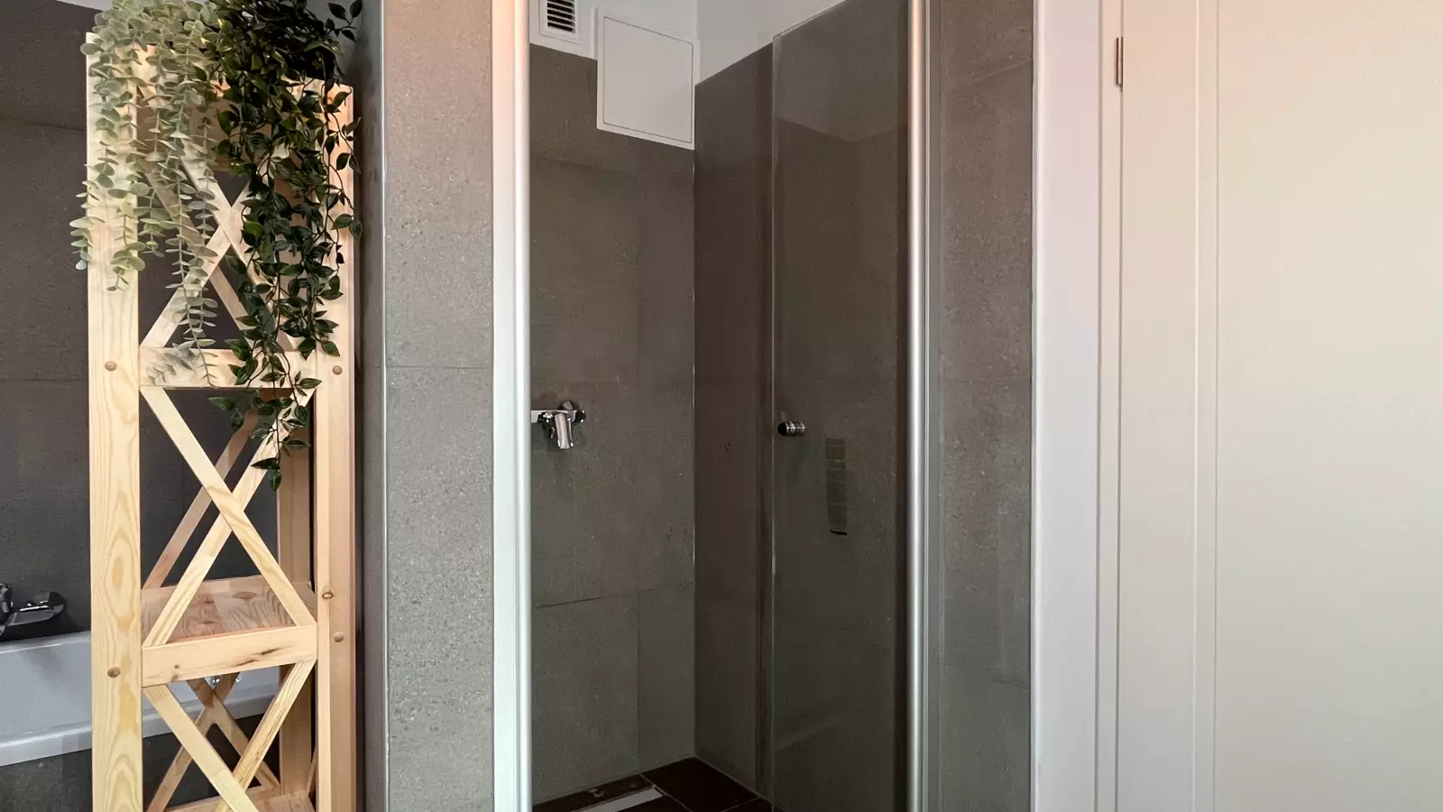 3-Bedroom Apartment For Rent In Neu-Esting - 22