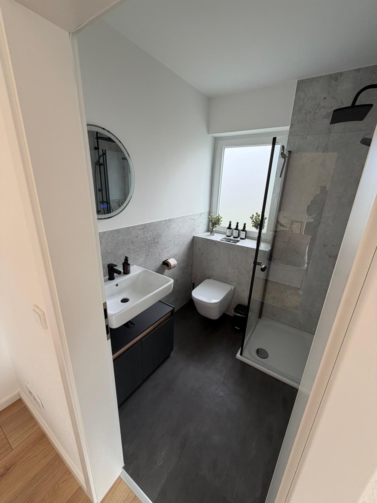  Stilvolle Wohnung Nahe Flughafen Und Messegelände  -  Stilvolle Wohnung nahe Flughafen und Messegelände  - Gallery -  2