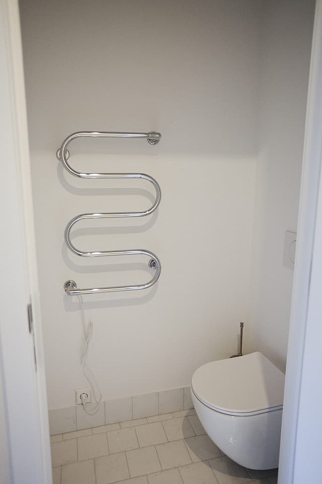 Suite 2 - 52