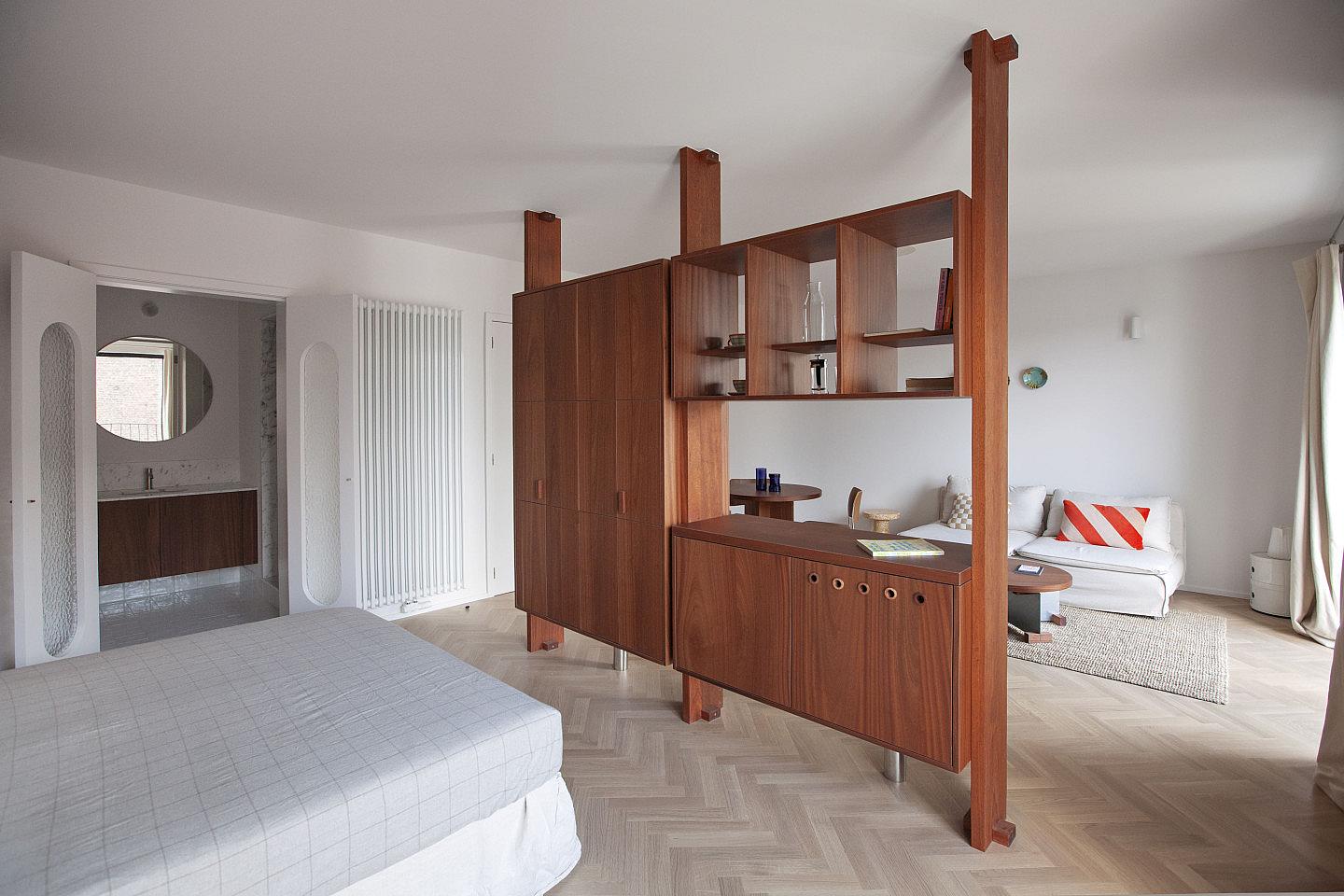 Suite 2 - 28