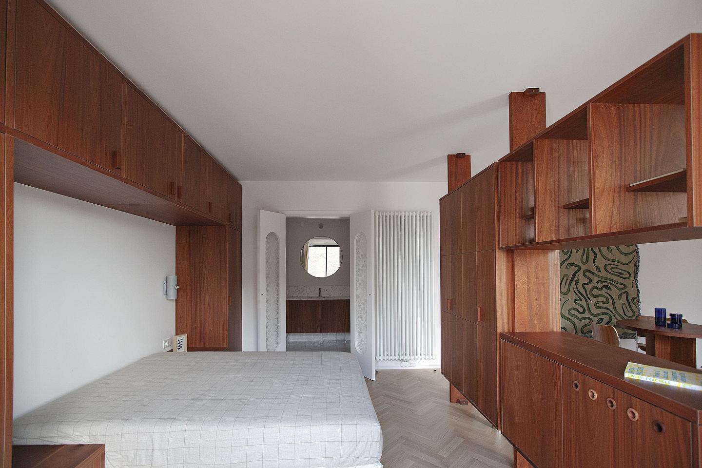 Suite 2 - 46