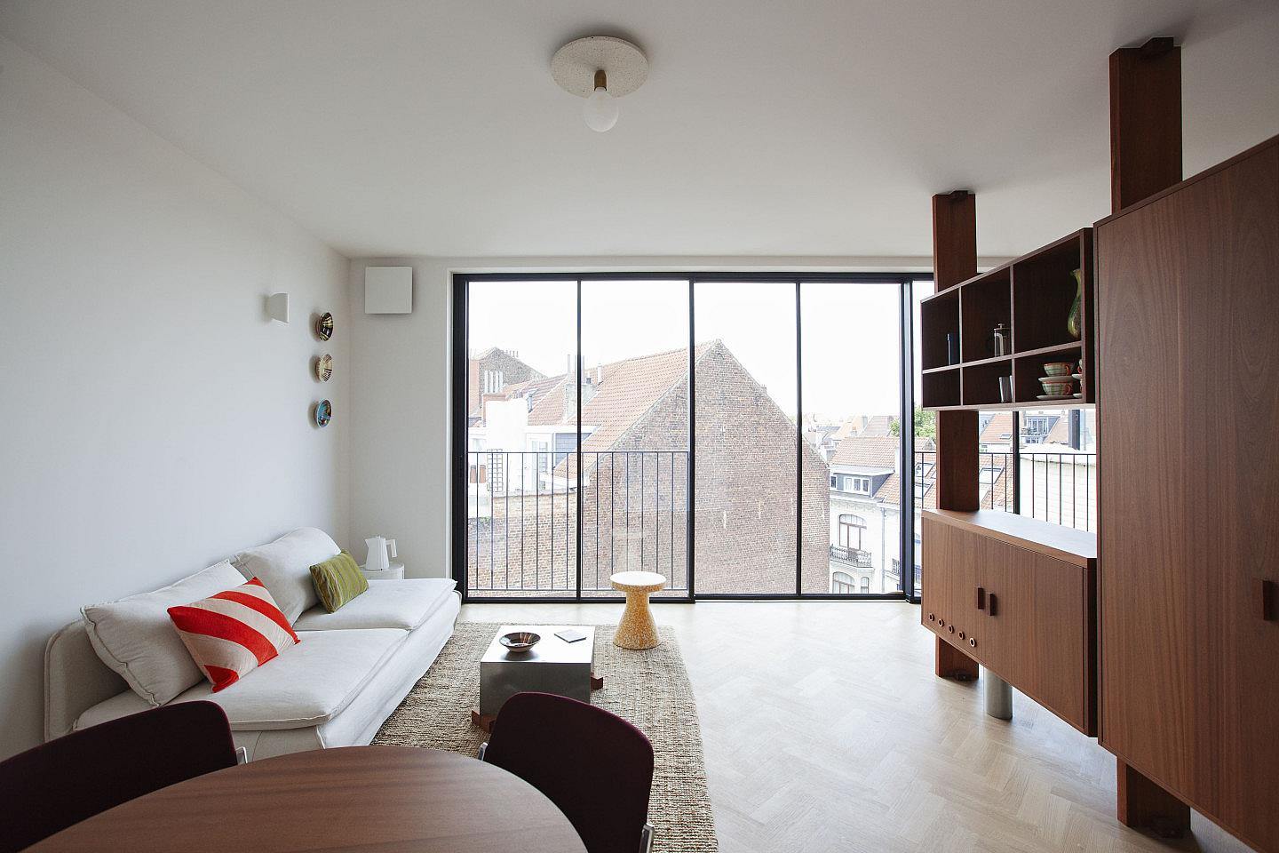 Suite 4 - 39