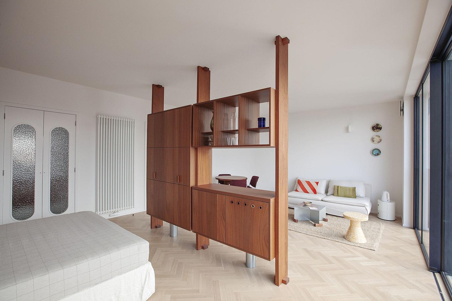 Suite 4 - 51