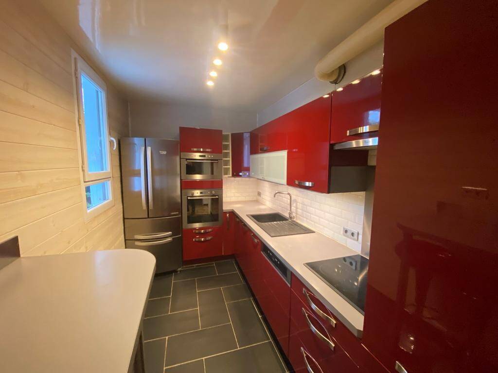  Room 1 - 10m²  -  110m² Private room in a flatshare for 6 people  - Gallery -  7