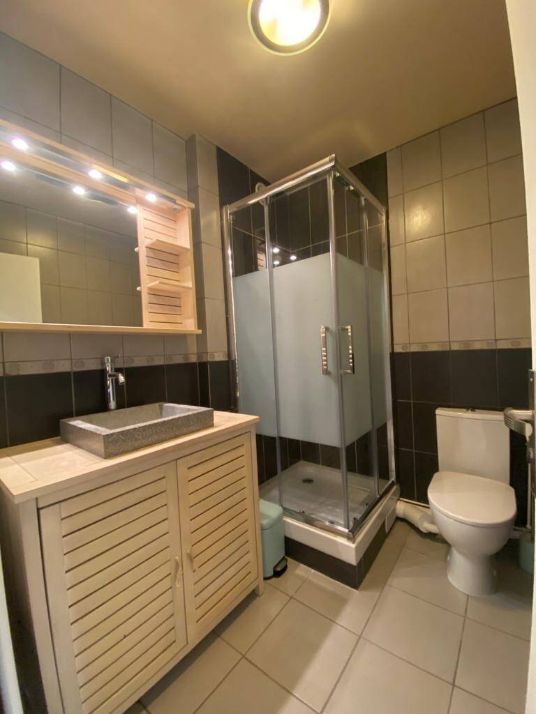  Room 3 - 10m²  -  110m² Private room in a flatshare for 6 people  - Gallery -  6