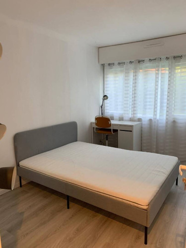94m² Private room in a flatshare for 6 people