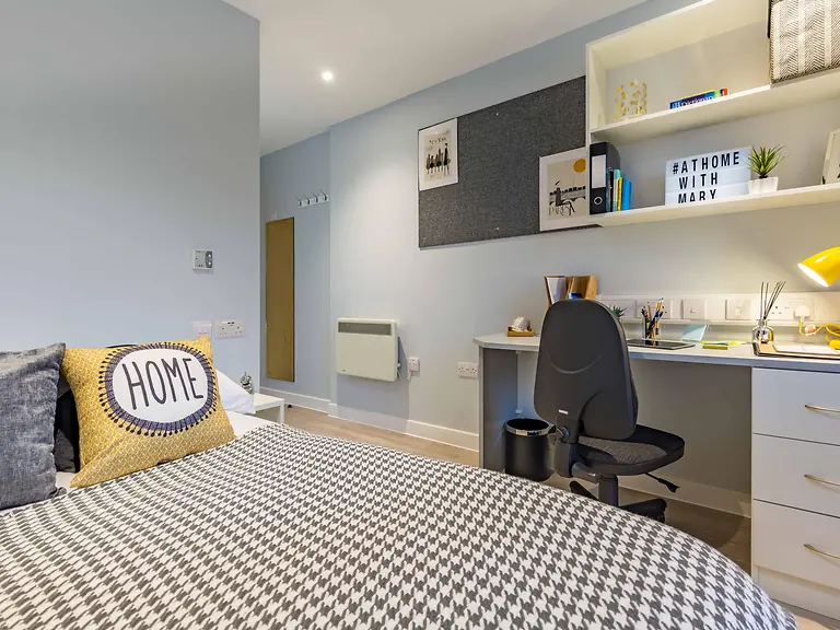 6 Bed Standard En-Suite - 6