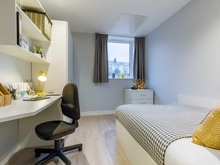 7 Bed Club En-Suite - 2