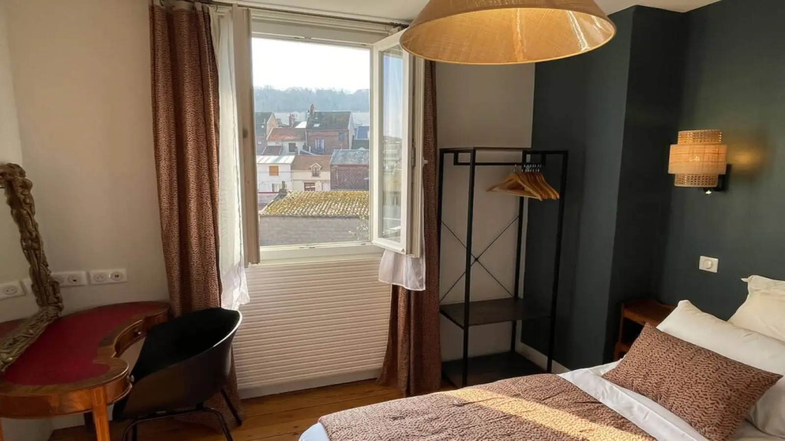 2-Bedroom Apartment - 2-bedroom apartment for rent in Le Tréport, all bills included - Gallery - 2