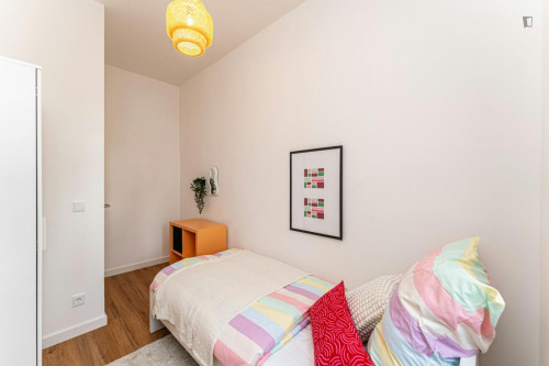 Cool single bedroom in Friedrichshain