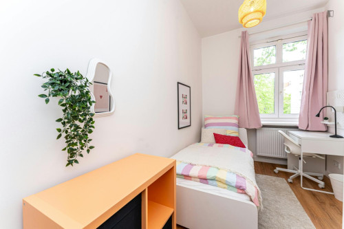 Cool single bedroom in Friedrichshain
