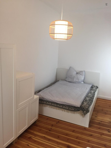 Very lovely 1 bedroom apartment in Weitlingkiez 