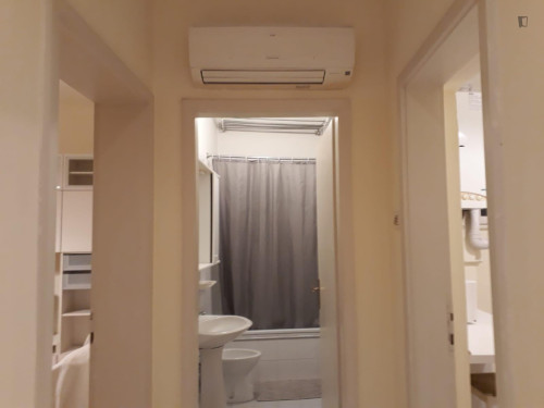 Cozy single bedroom close to the city center and the university