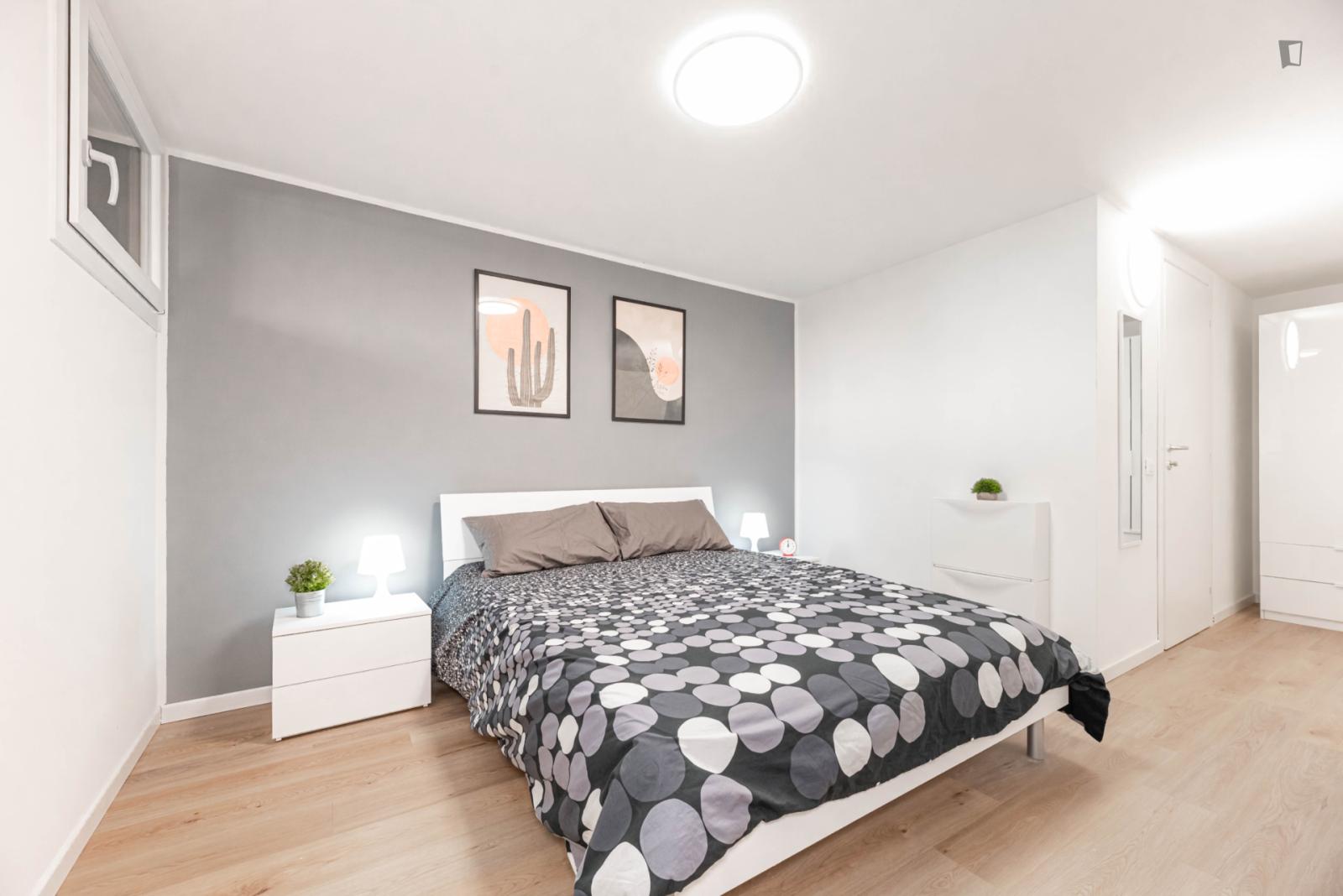 Attractive Double Bedroom Near The Padova Train Station - Attractive double bedroom near the Padova train station - Gallery - 1