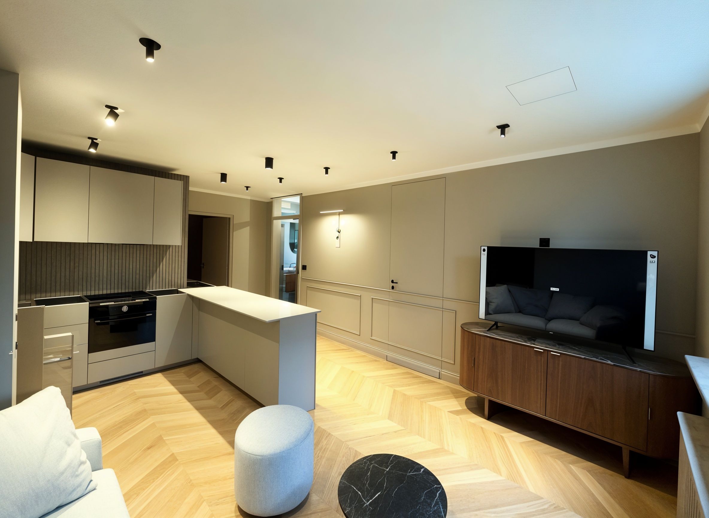 High-Quality Furnished 2.5-Room Basement Apartment With Design Interior - 5