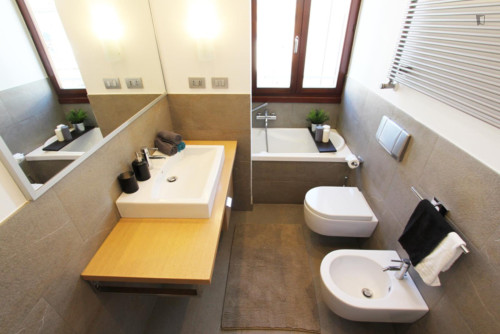 Lovely single bedroom near Venezia Mestre Olimpia station - Gallery - 10