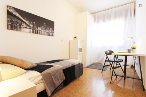 Lovely single bedroom near Venezia Mestre Olimpia station - Gallery - 3