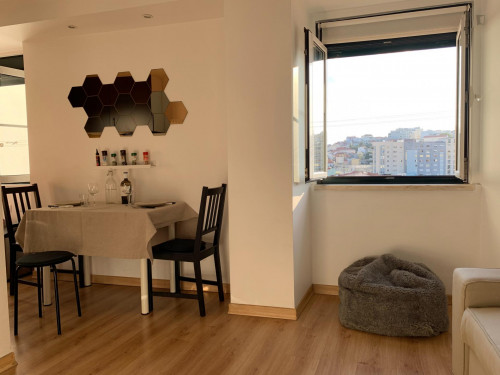 2-Bedroom apartment near Elevador da Bica