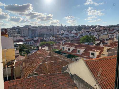 2-Bedroom apartment near Elevador da Bica