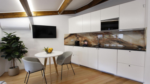 Studio near Faculdade de Belas Artes da Universidade do Porto - Gallery - 7