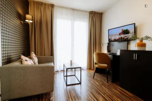 Tasteful 1-bedroom apartment near the Les Ramassiers train station
