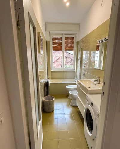 Double bedroom, with balcony, in 2-bedroom apartment - Gallery - 6