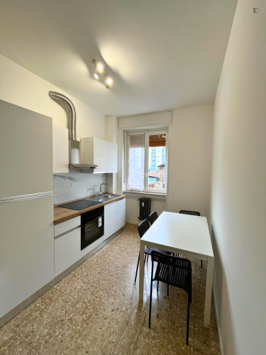 Double bedroom, with balcony, in 2-bedroom apartment