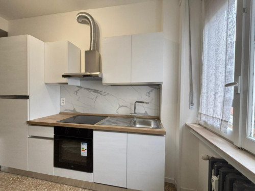Double bedroom, with balcony, in 2-bedroom apartment
