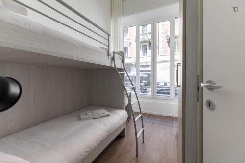 Cozy bunk bedroom just a stone's throw from the central station