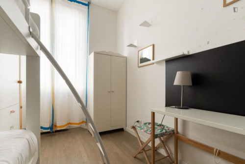 Welcoming 2-bedroom apartment in Porta Volta  - Gallery -  5