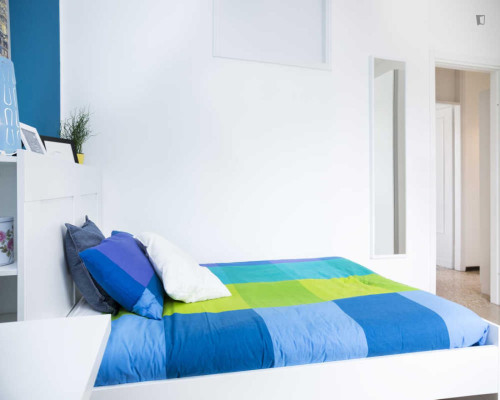Neat single bedroom in Portello