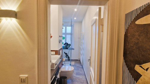 Central, historic and urban – exclusive furnished living for temporary stays, ideal for discerning professionals