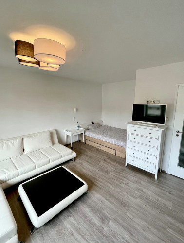 Neat, quiet suite in München-Milbertshofen - Gallery - 6