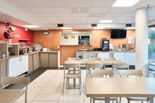 Elegant 2-bedroom apartment in Saint-Cyr-l'École - Gallery - 7