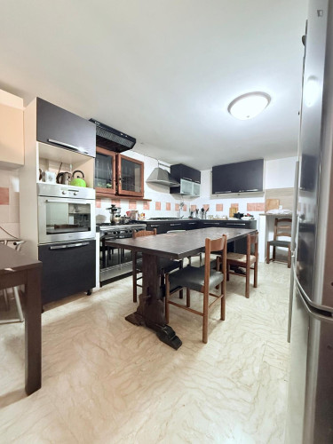 Single Bedroom in a Shared Apartment in Rome