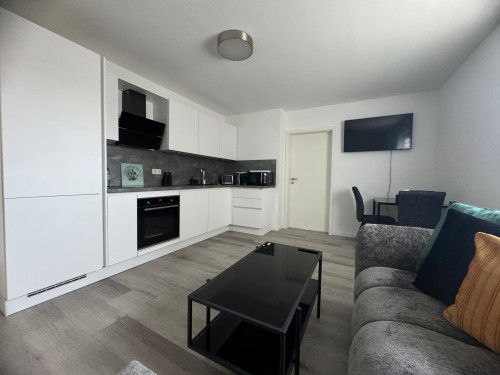New & bright apartment in quiet street