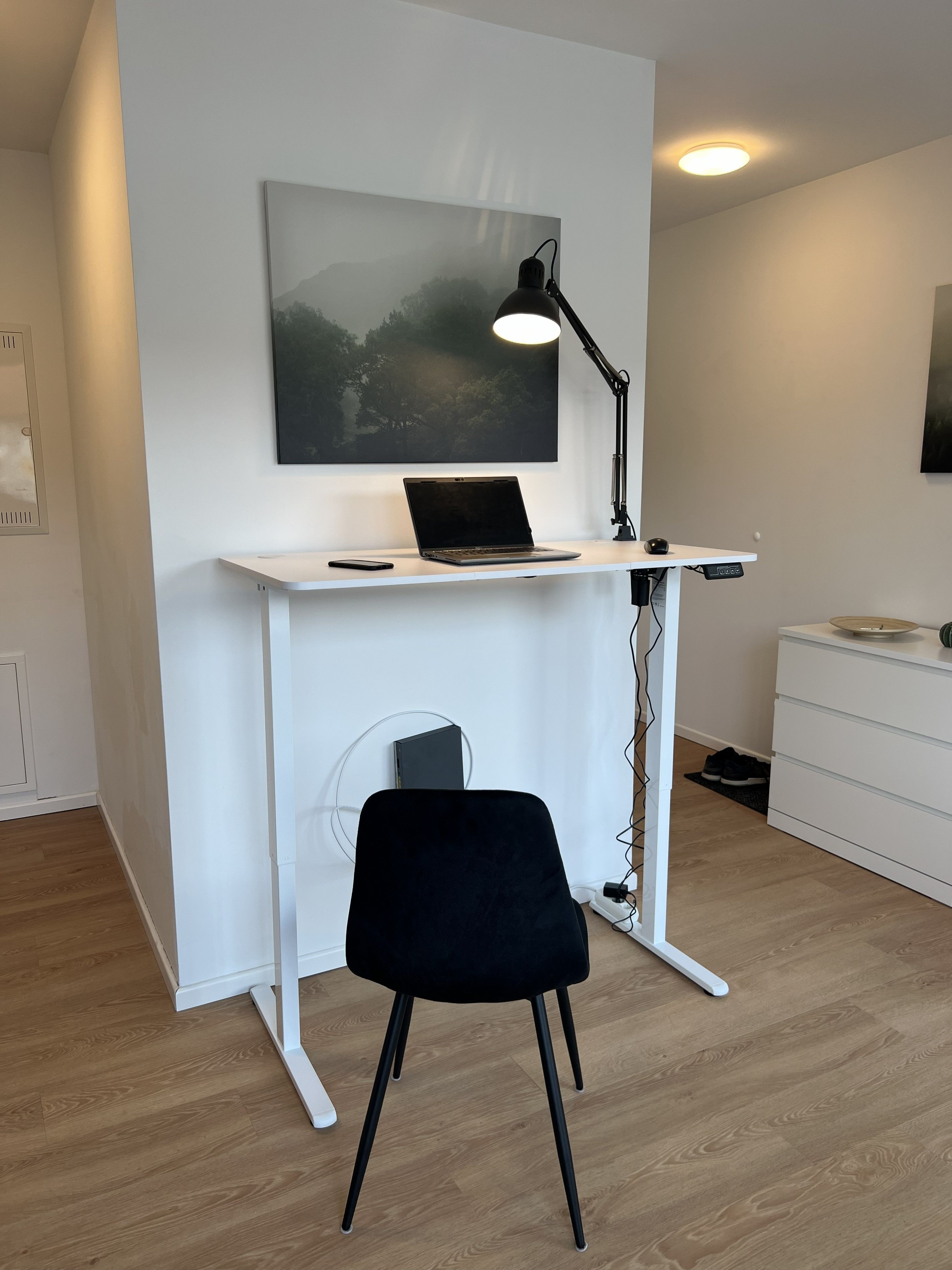  Stylish, Centrally Located Business Apartment—all-Inclusive And Fully Furnished, With Private Roofto  -  Stylish, centrally located business apartment—all-inclusive and fully furnished, with private rooftop terrace—ideal for project staff/expats  - Gallery -  6