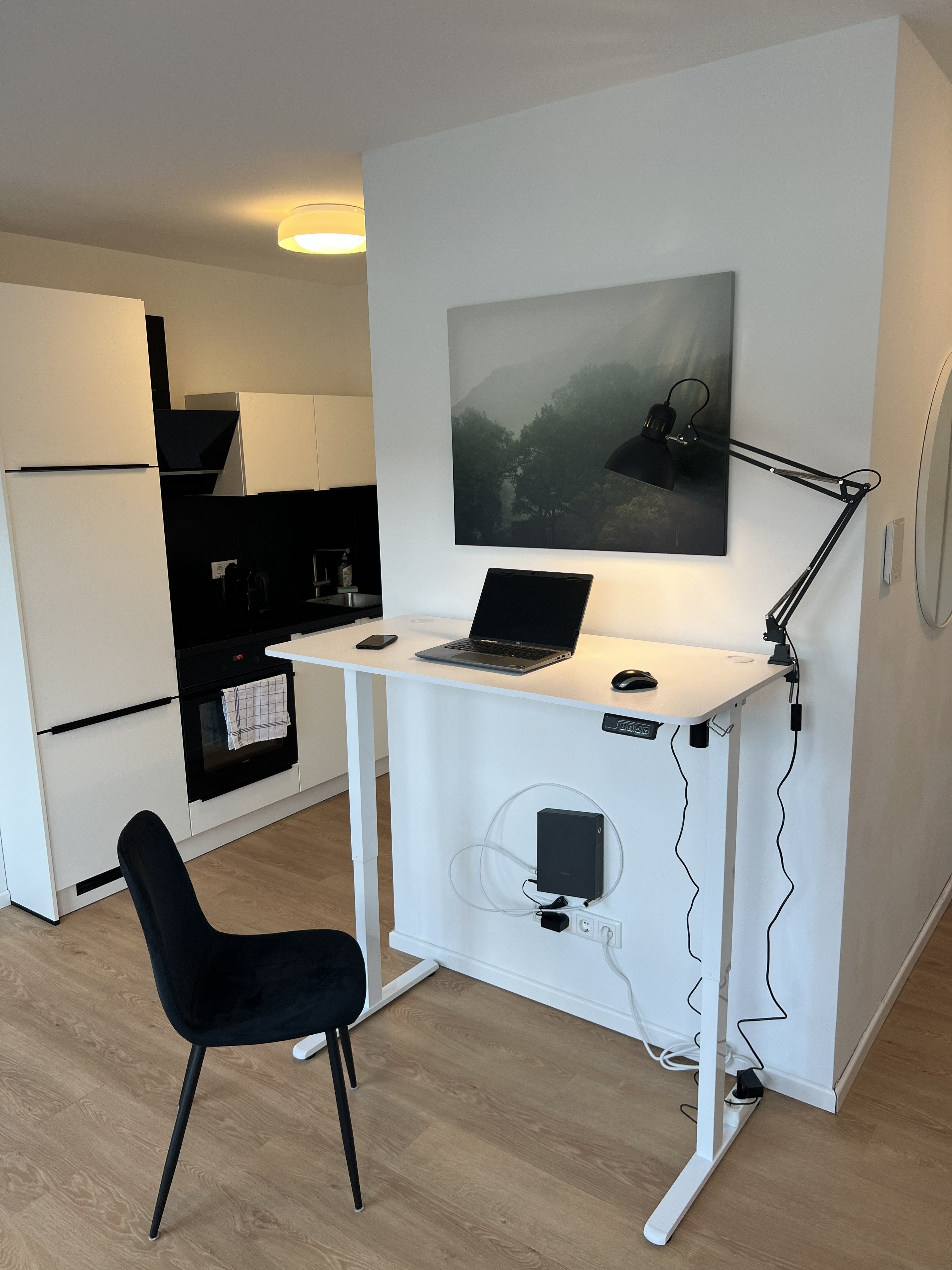 Stylish, Centrally Located Business Apartment—all-Inclusive And Fully Furnished, With Private Roofto - Stylish, centrally located business apartment—all-inclusive and fully furnished, with private rooftop terrace—ideal for project staff/expats - Gallery - 16