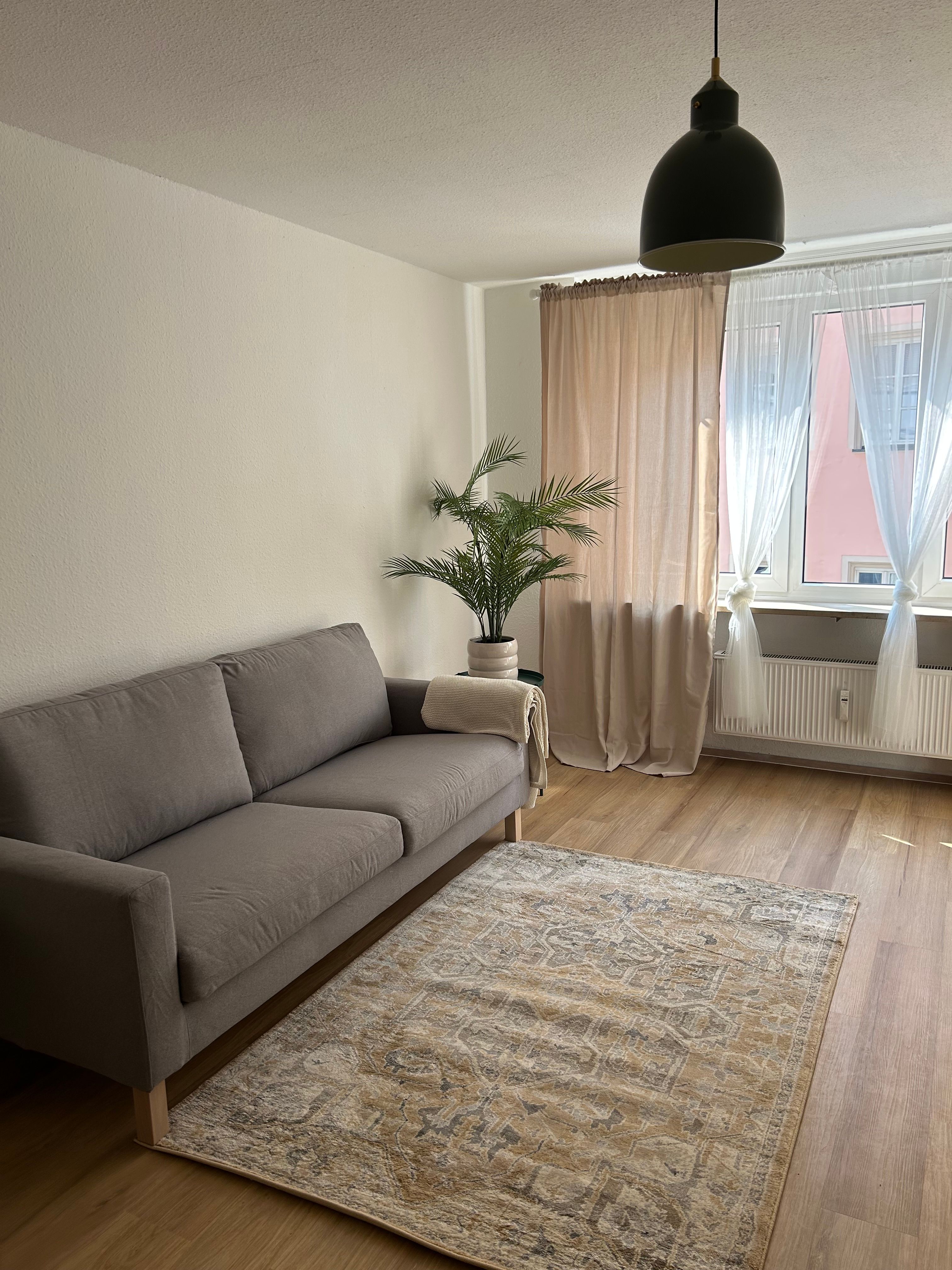  Neu Saniertes Business-Apartment Altstadt/Burgnähe – Möbliert, All-In – Sofort Verfügbar  -  Neu saniertes Business-Apartment Altstadt/Burgnähe – möbliert, all-in – sofort verfügbar  - Gallery -  13