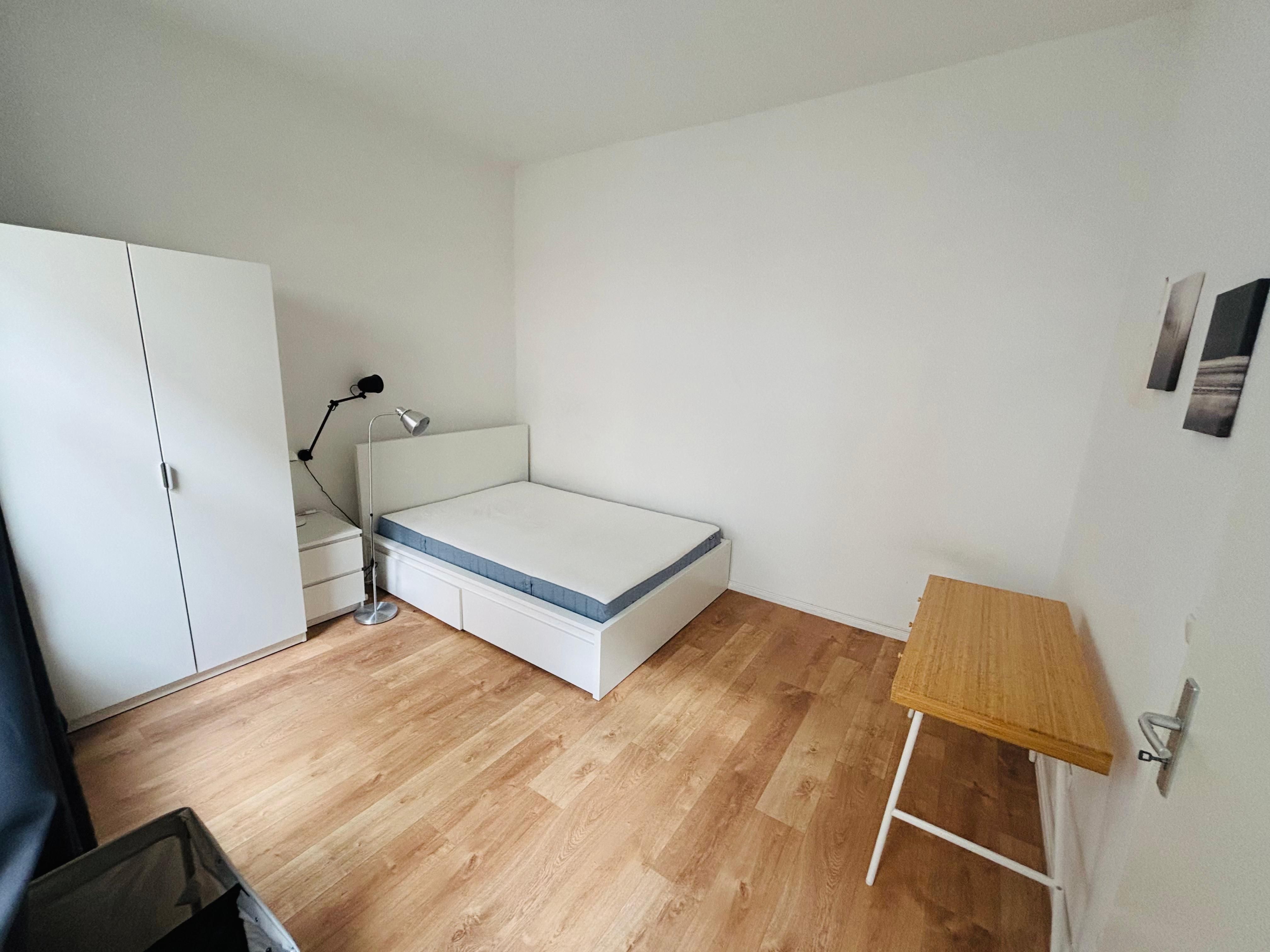 3-Room Apartment With Terrace - 4