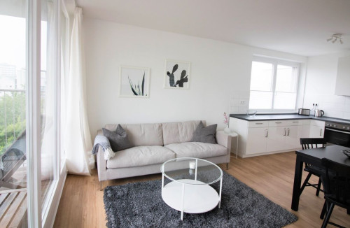 2-Room business apartment right at Checkpoint Charlie with a large balcony and view over Berlin