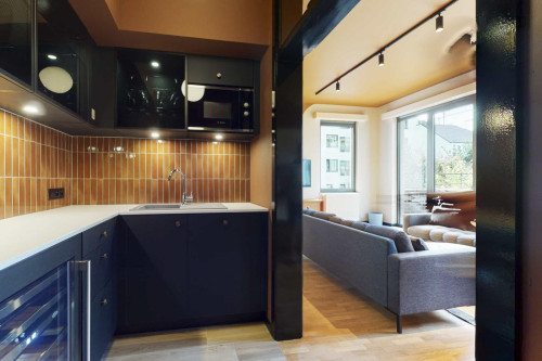 Neat ensuite single bedroom near Maelbeek metro