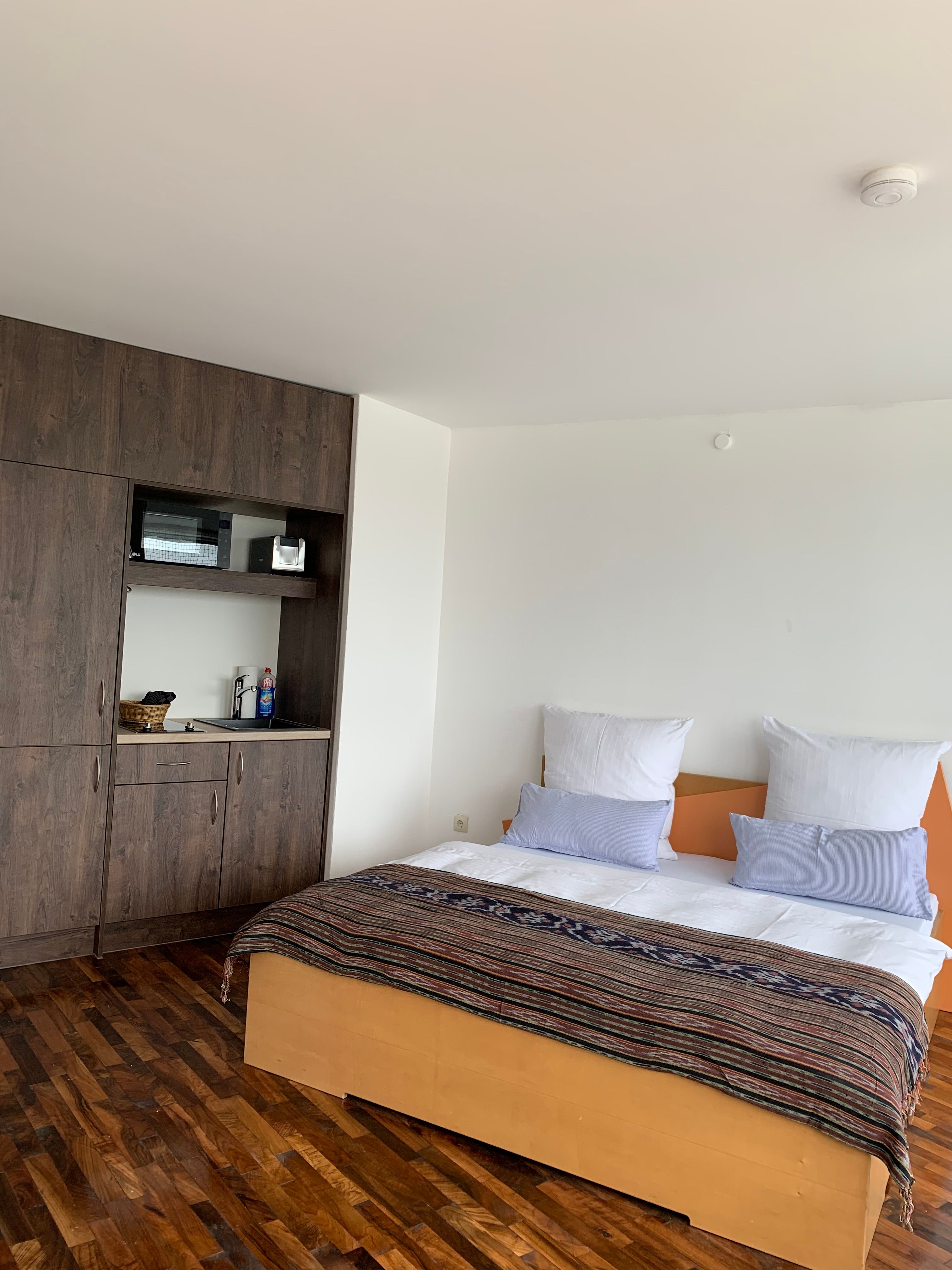  Perfect & Beautiful Studio (Schleswig)  -  Perfect & beautiful studio (Schleswig)  - Gallery -  4