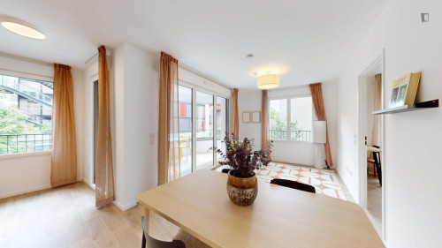 Cosy single bedroom close to Les Grésillons station