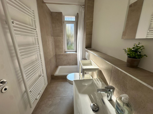 Bright 2-room apartment with garden & workspace – newly renovated in Aachen - Gallery - 6