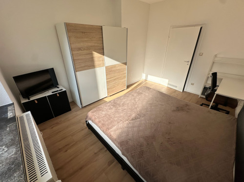 Bright 2-room apartment with garden & workspace – newly renovated in Aachen - Gallery - 11