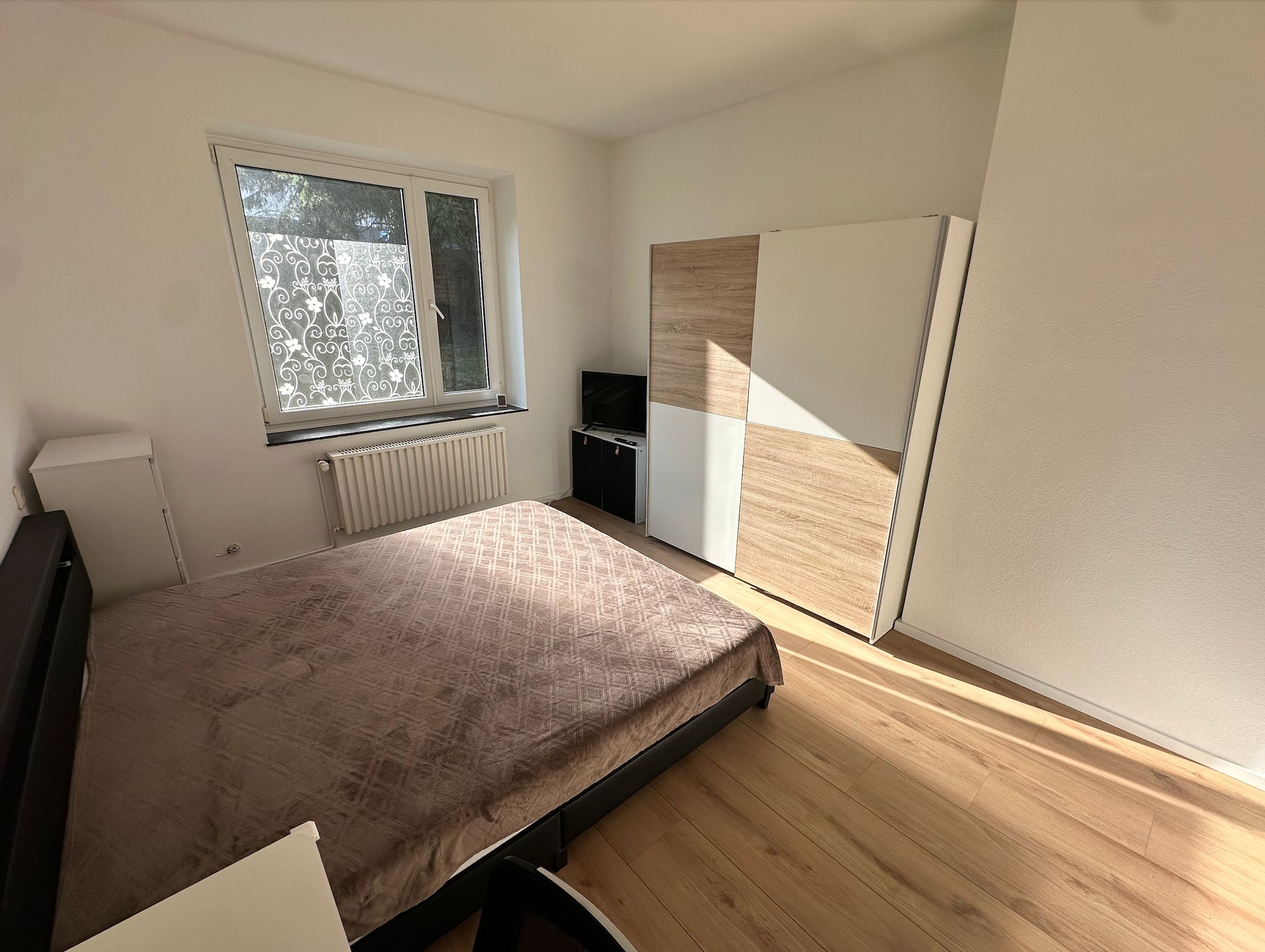 Bright 2-Room Apartment With Garden & Workspace – Newly Renovated In Aachen - 9