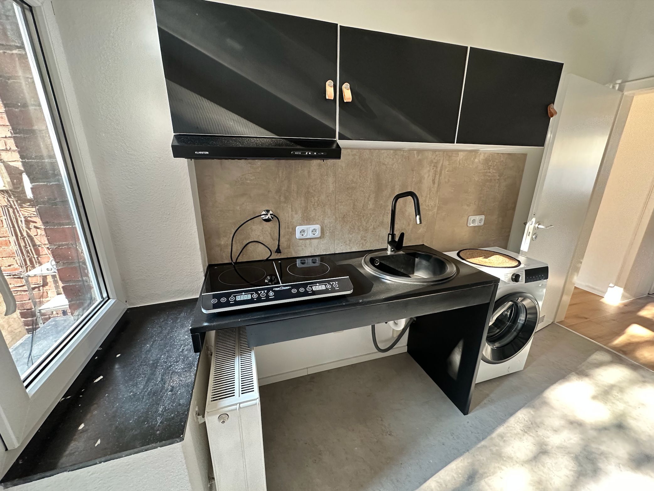 Bright 2-Room Apartment With Garden & Workspace – Newly Renovated In Aachen - 16